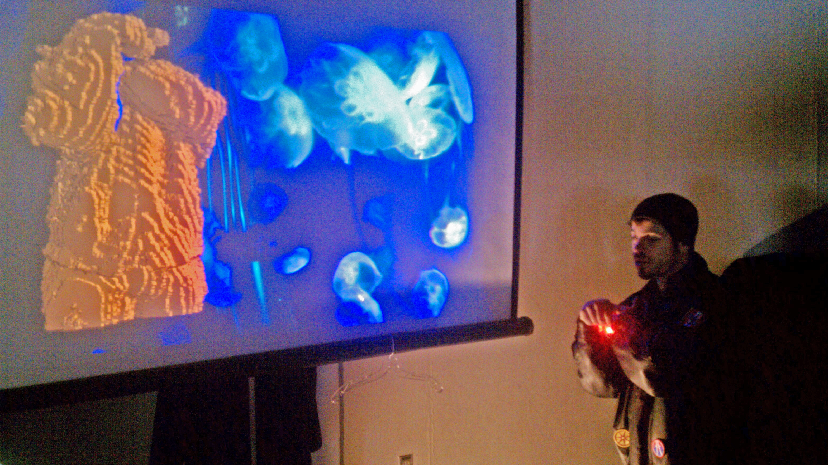 Kinect visualisation: The motion sensor can detect the shape of an object – here a man wearing a jacket – and visualize this data on screen.
