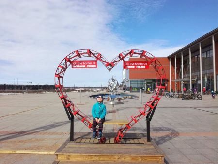 SE-FI border with heart