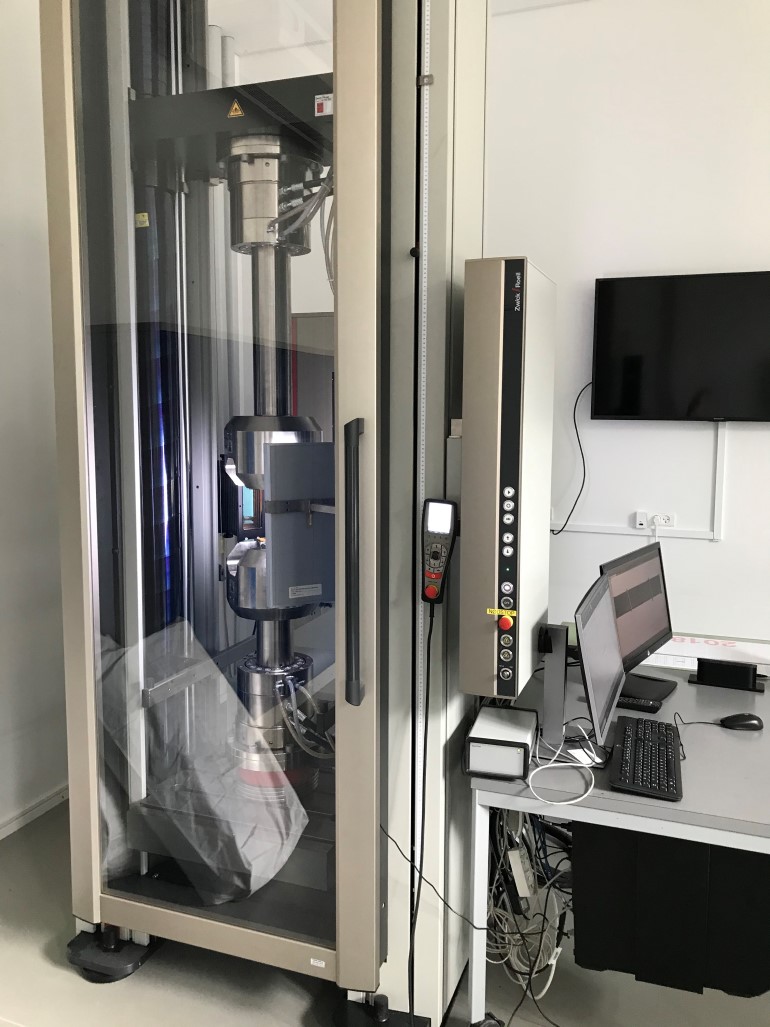 ZwickRoellZ250SE_770