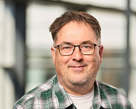 Portrait of fellow Klaus Petersen.