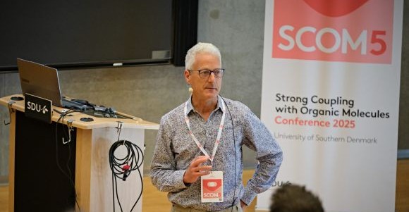 Bill Barnes presenting at SCOM5
