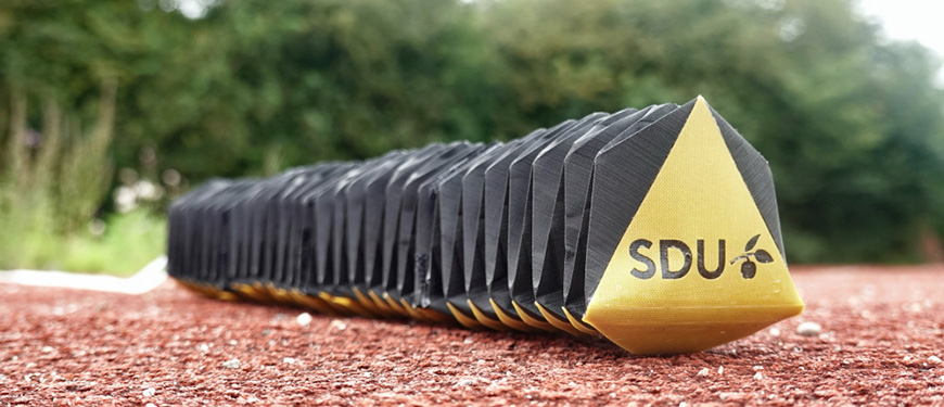 Adaptive Crawling robot with a soft skin