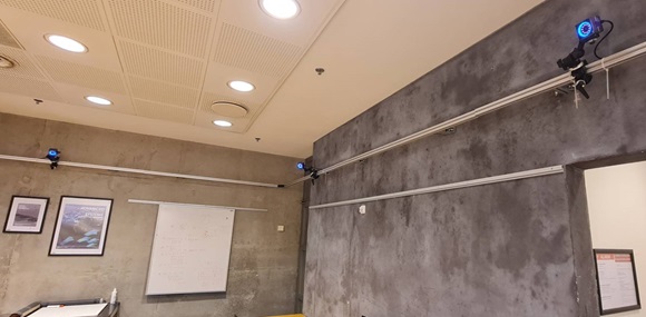 Vision-based motion capture system (Optitrack)
