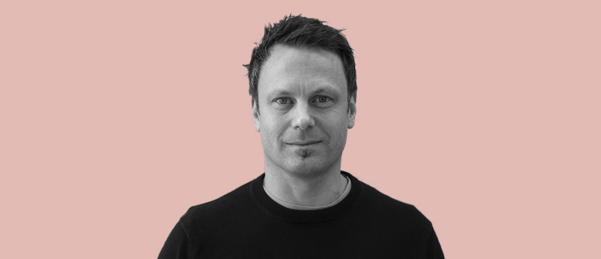 Portrætfoto af lektor Jost Adam