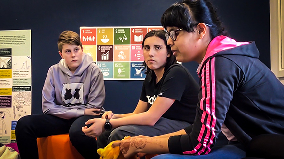 Børn der snakker om Verdensmålene 