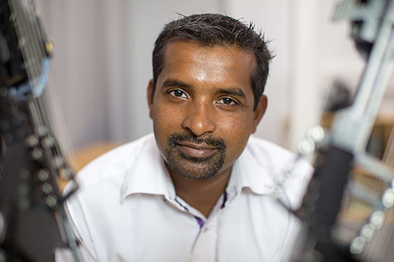 Billede af robotforsker Thiusius Rajeeth Savarimuthu