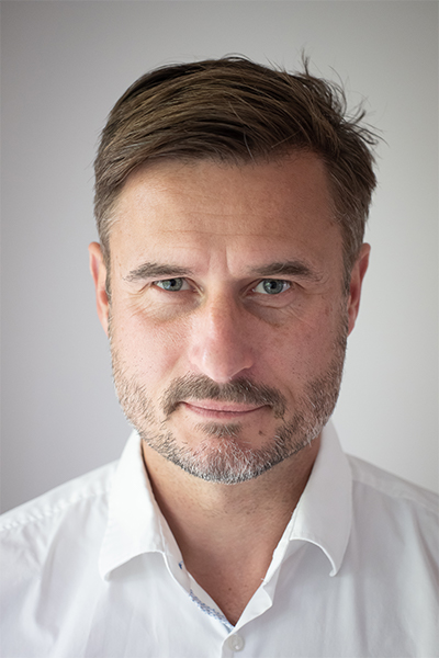 Portrætfoto af dekan Jens RIngsmose