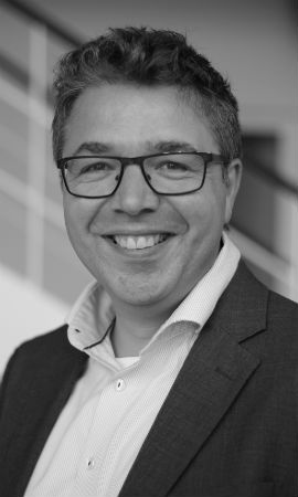 Portrait photo of senior analyst Bruno Mølgaard Geertsen