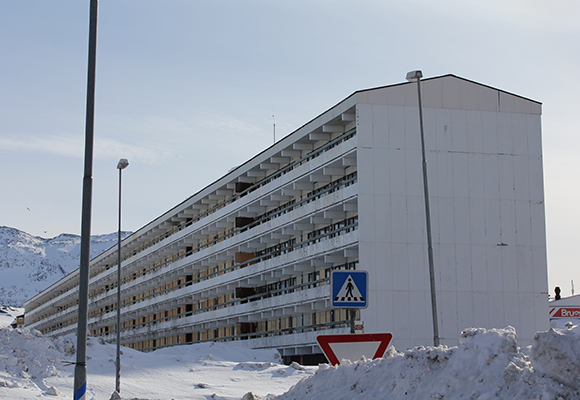 Den nu nedrevne Blok P, Nuuk, Grønland