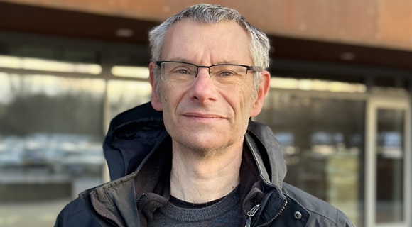 Portrætfoto af Chris Carling