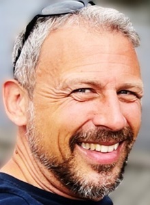 Portrætfoto af Tobias Neher