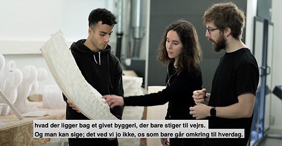 Ingeniørstuderende i bygningsteknik og -design Amir og adjunkt Roberto Naboni fortæller om uddannelsen