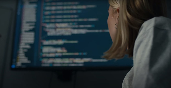 Mød Amalie og Sofie der læser Softwareteknologi