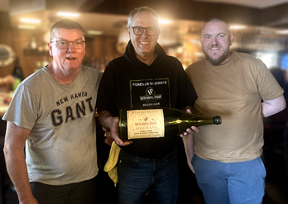 Gray Hartley flanked by Jørgen Bang-Jensen and his son Jonas.