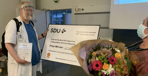 Sigurdur Skarphedinsson er som årets bedste ph.d.-vejleder på KI