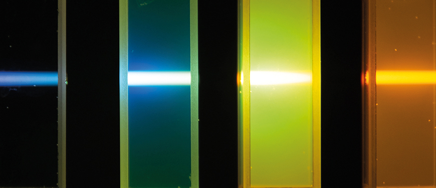 Light scattering of Ag nanoparticles in solutions in different sizes.
