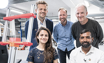 Folk fra industri og universitet der samarbejder