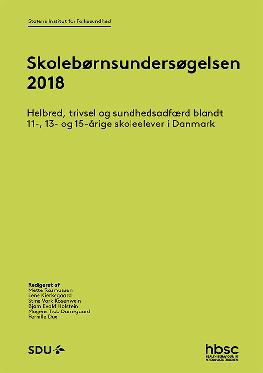 Forside til Skolebørnsundersøgelsen 2018 fra Statens Institut for Folkesundhed Forside til rapporten “Skolebørnsundersøgelsen 2018” med grøn baggrund, tekst om helbred, trivsel og sundhedsadfærd blandt skoleelever i Danmark samt “SDU” og “hbsc HEALTH BEHAVIOUR IN SCHOOL-AGED CHILDREN” nederst.