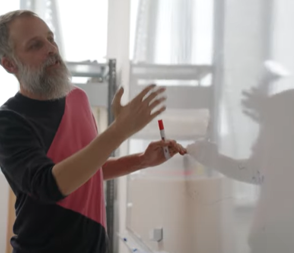 Undervisningen på Designkultur med mode og erhvervsøkonomi