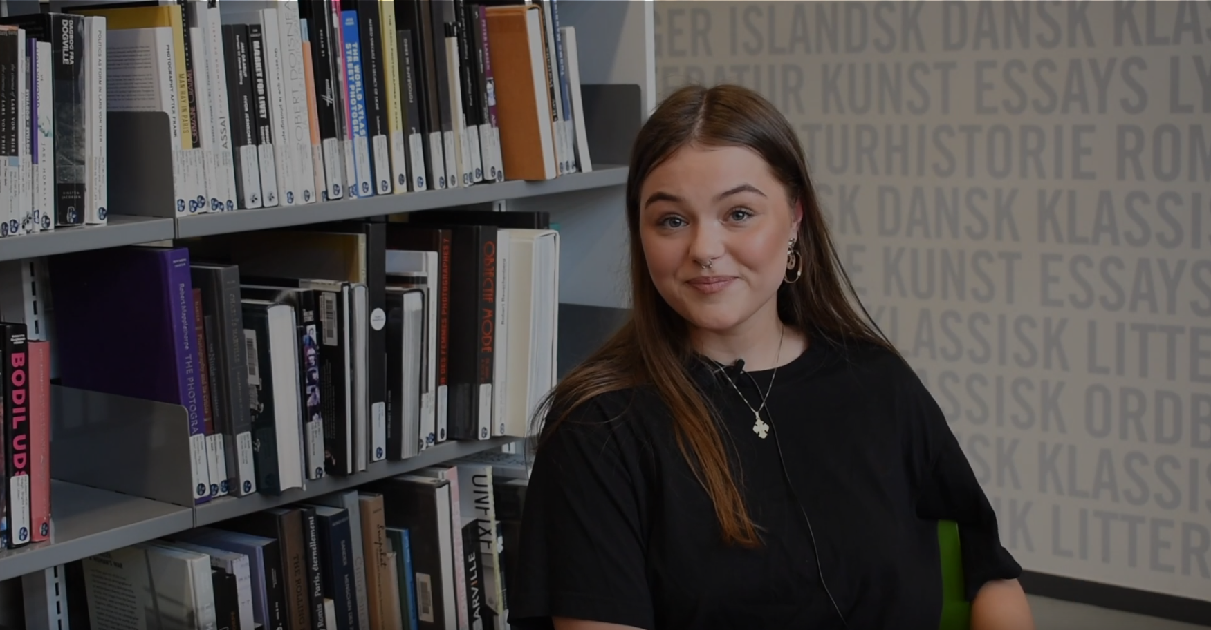En studerende fra Religionsstudier der fortæller om studiet og hverdagen