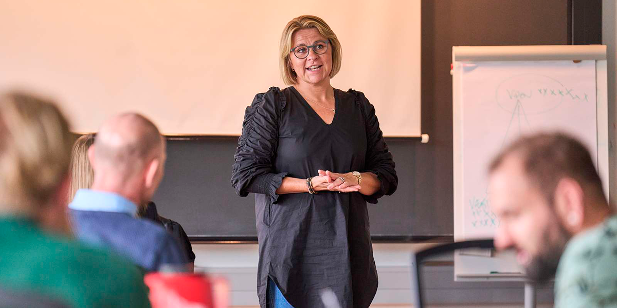 Underviser på skræddersyet kursusforløb til virksomheder