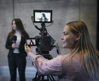 Studerende på campustorvet