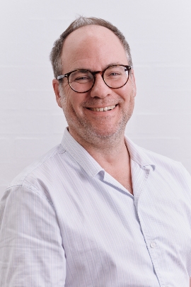 Portrait photo of ADIPOSIGN partner Jan-Wilhelm Kornfeld