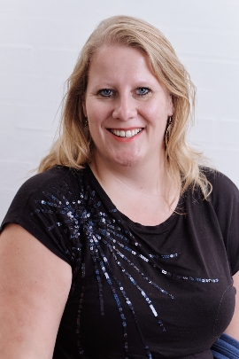 portrait photo of center member Marleen Dommerholt