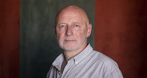 Billedet er et portrætfoto af Morten Sodermann.